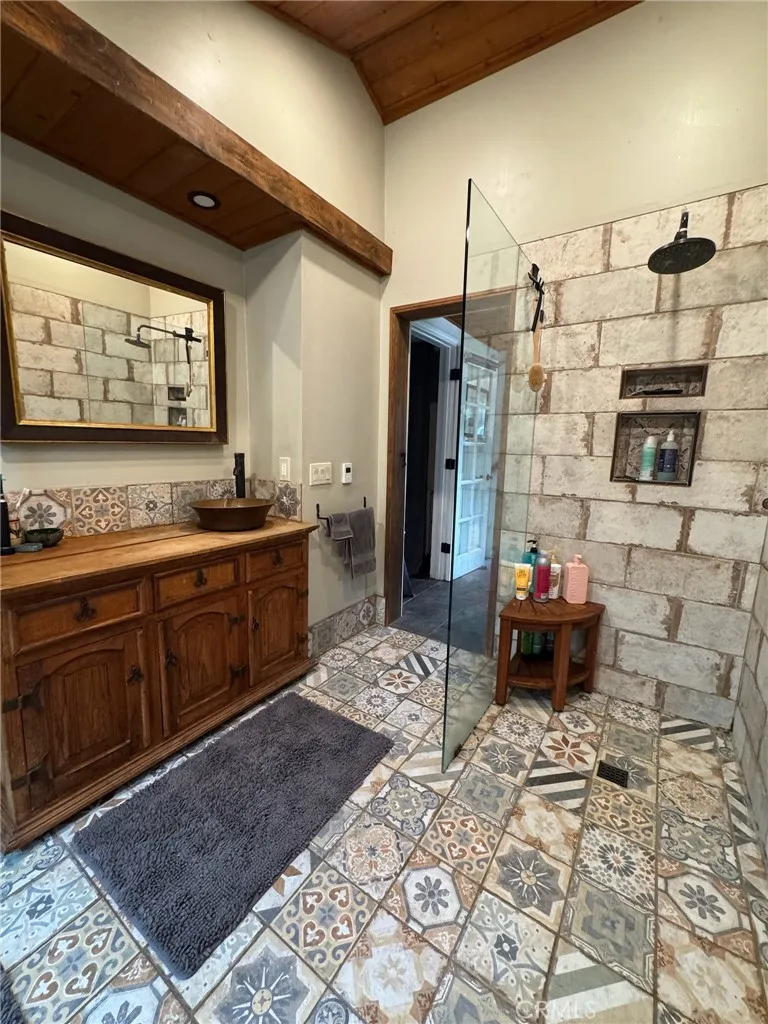 456 S Skyline Drive Thousand Oaks, CA 91361