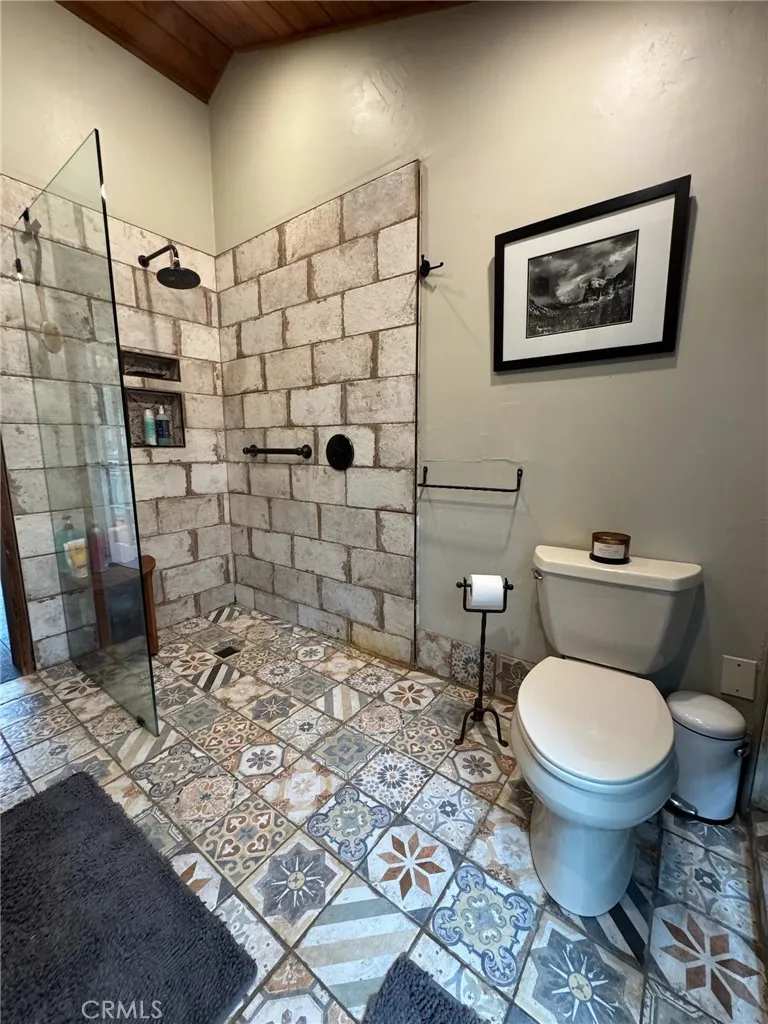 456 S Skyline Drive Thousand Oaks, CA 91361