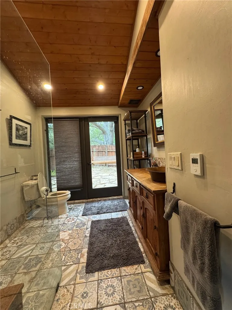 456 S Skyline Drive Thousand Oaks, CA 91361