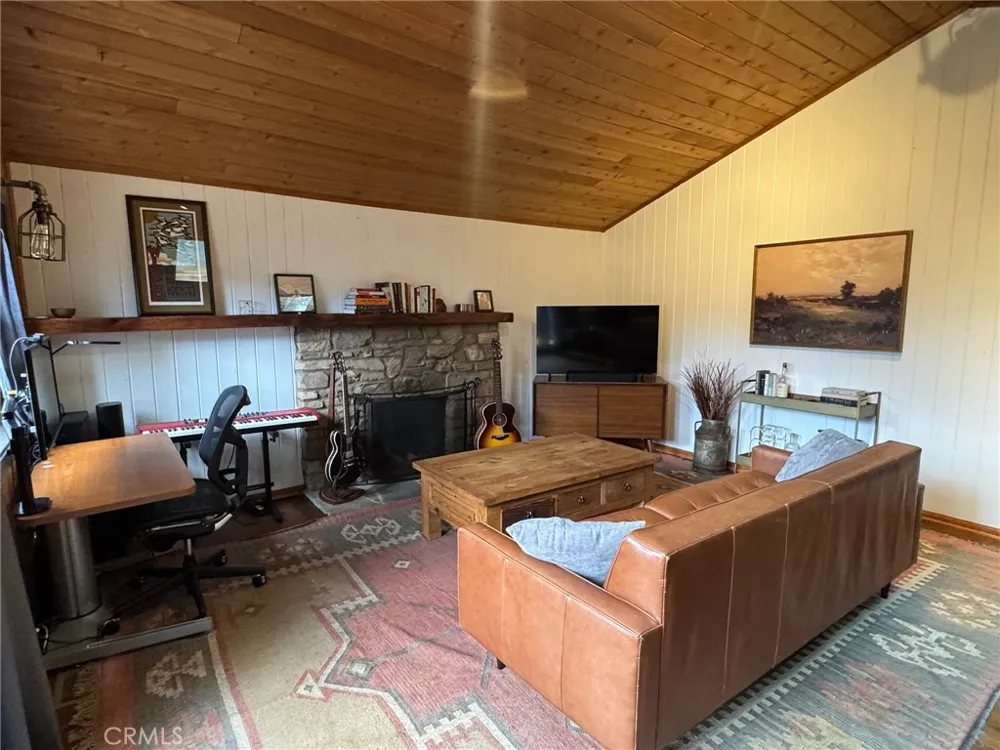456 S Skyline Drive Thousand Oaks, CA 91361