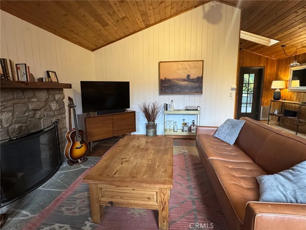 456 S Skyline Drive Thousand Oaks, CA 91361
