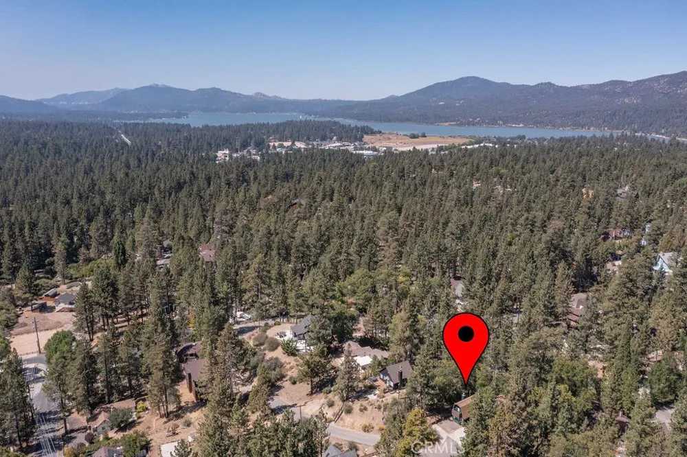 42598 Alta Vista Avenue Big Bear Lake, CA 92315