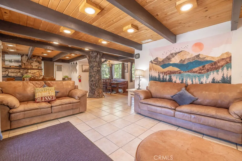 42598 Alta Vista Avenue Big Bear Lake, CA 92315