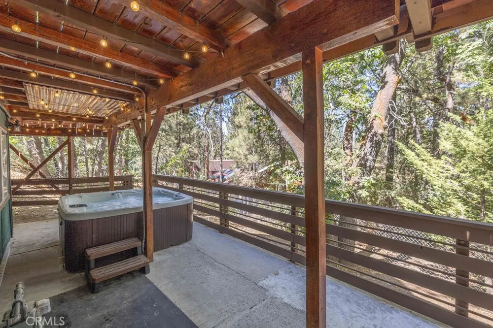 42598 Alta Vista Avenue Big Bear Lake, CA 92315