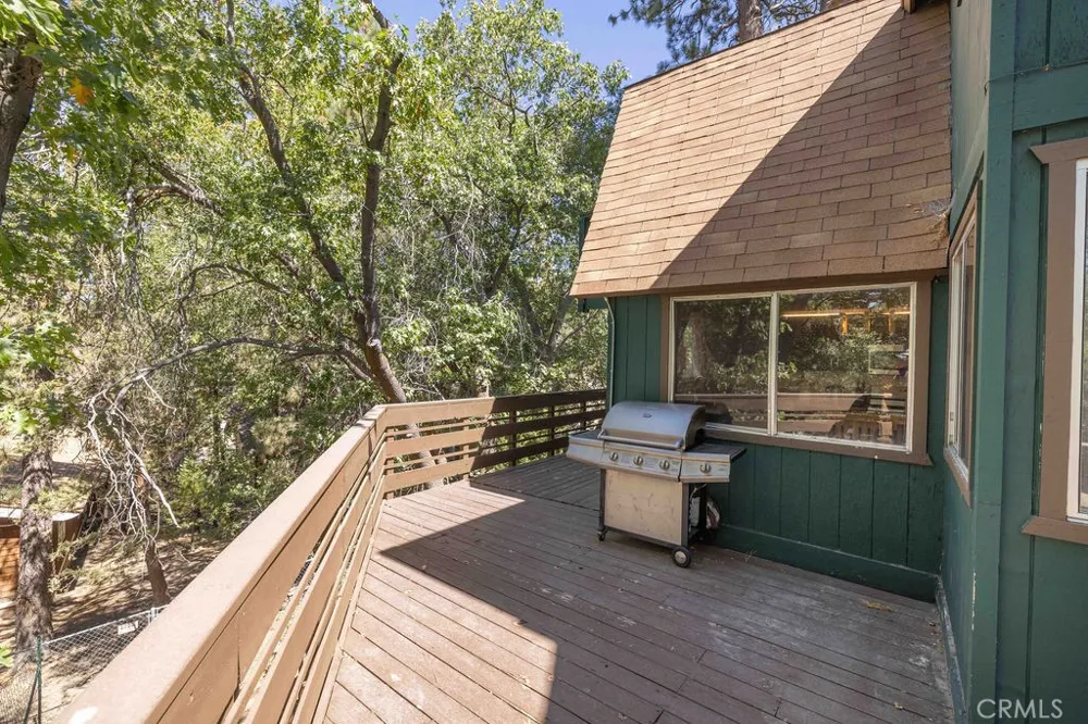 42598 Alta Vista Avenue Big Bear Lake, CA 92315