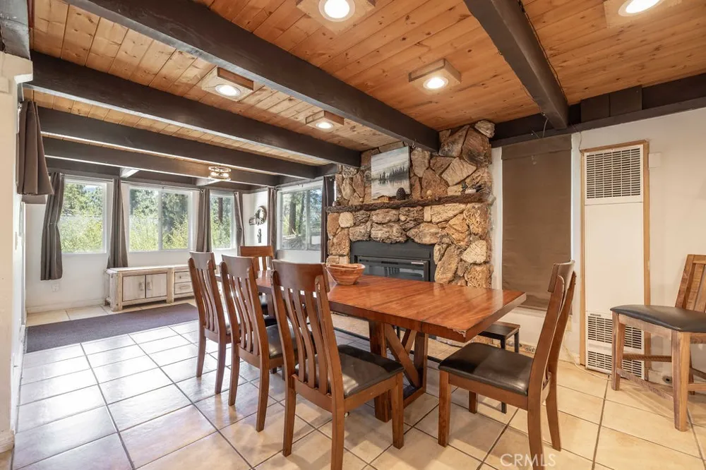 42598 Alta Vista Avenue Big Bear Lake, CA 92315