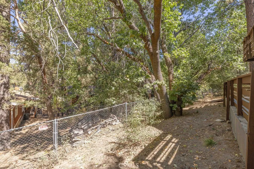 42598 Alta Vista Avenue Big Bear Lake, CA 92315