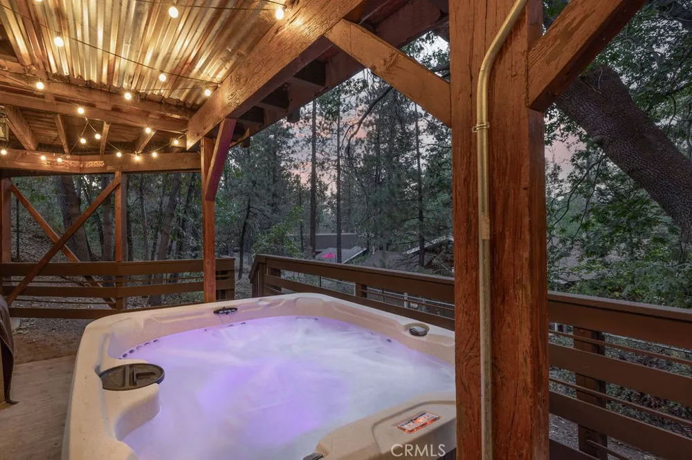 42598 Alta Vista Avenue Big Bear Lake, CA 92315