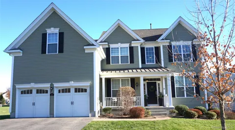48 E Van Buren Way