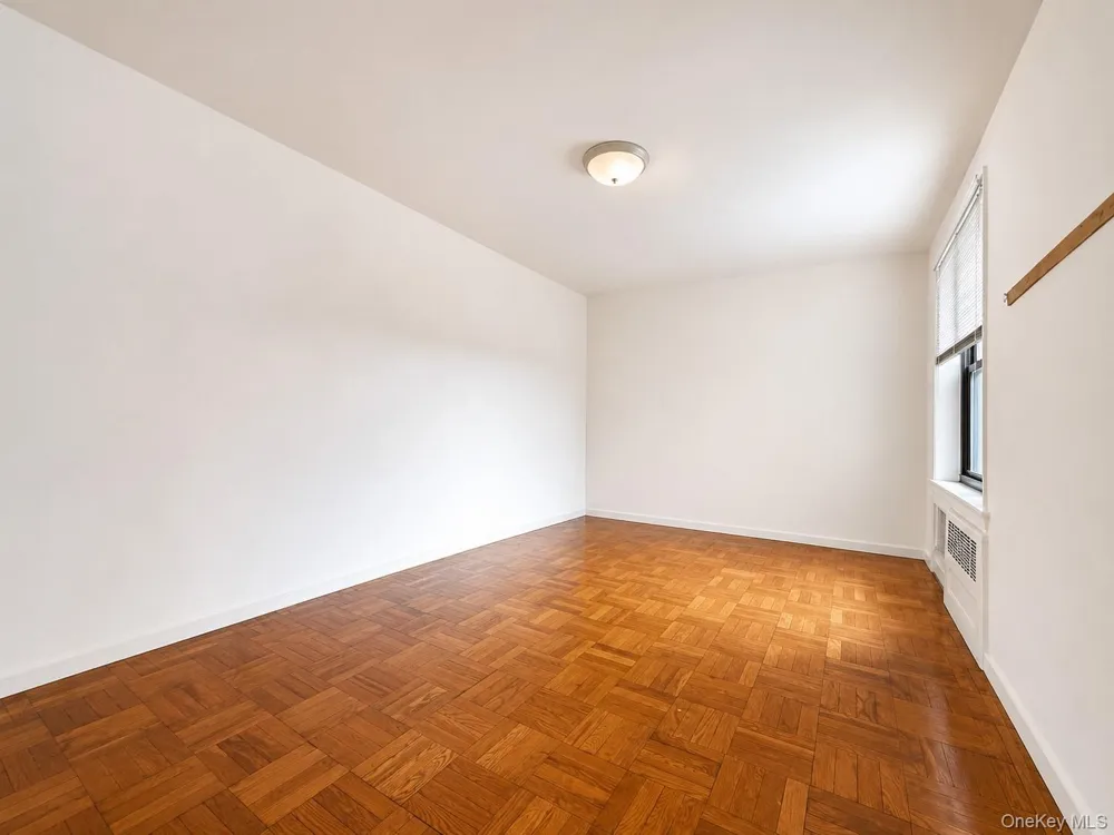 226-26 Union Turnpike #1F Oakland Gardens, NY 11364