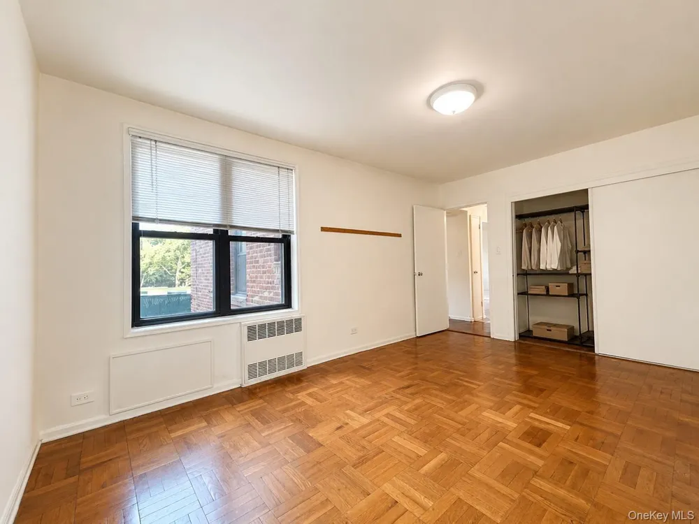 226-26 Union Turnpike #1F Oakland Gardens, NY 11364