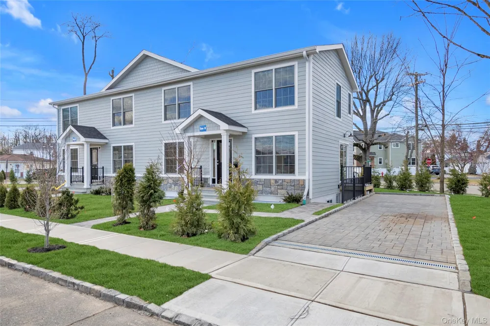 1 Manhasset Avenue #B Port Washington, NY 11050