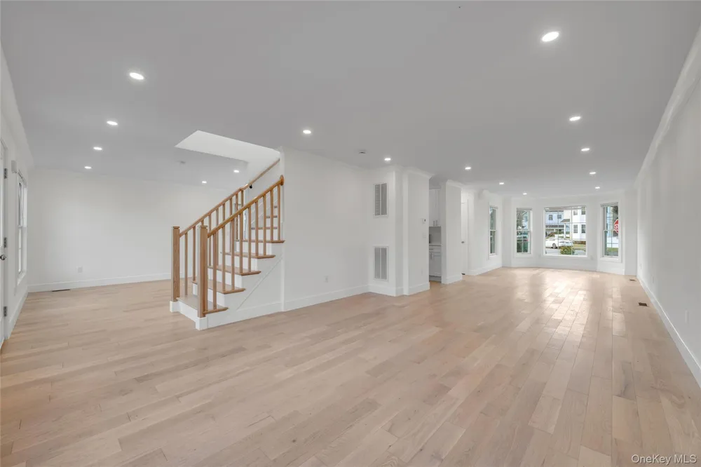 1 Manhasset Avenue #B Port Washington, NY 11050