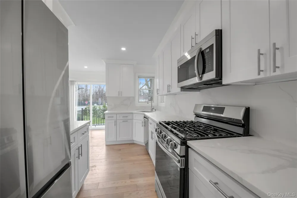 1 Manhasset Avenue #B Port Washington, NY 11050