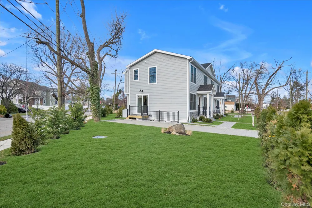 1 Manhasset Avenue #B Port Washington, NY 11050