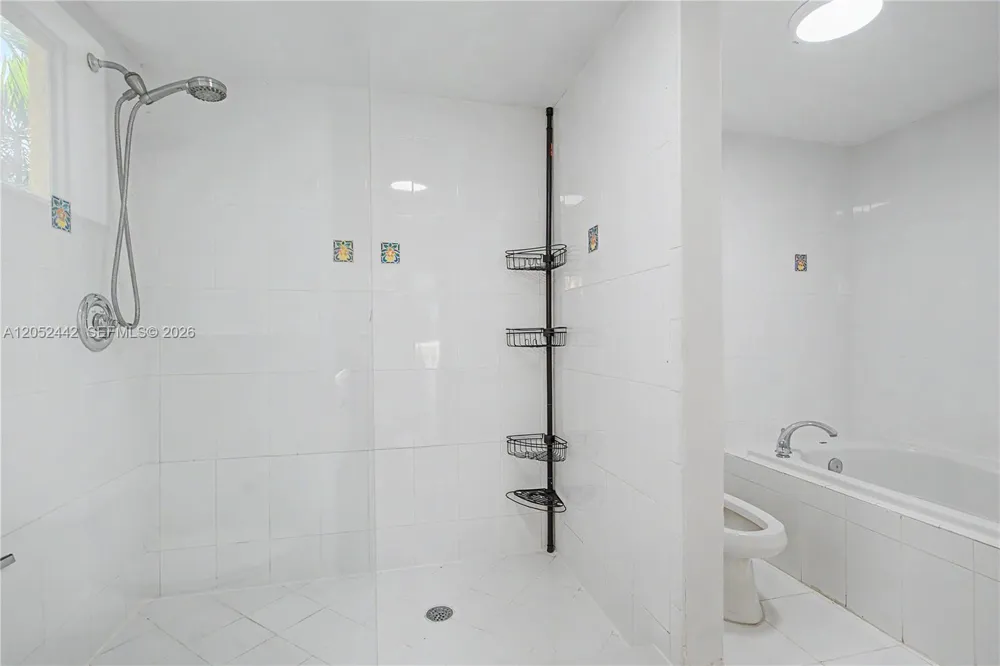 8888 Collins Ave #115 Surfside, FL 33154