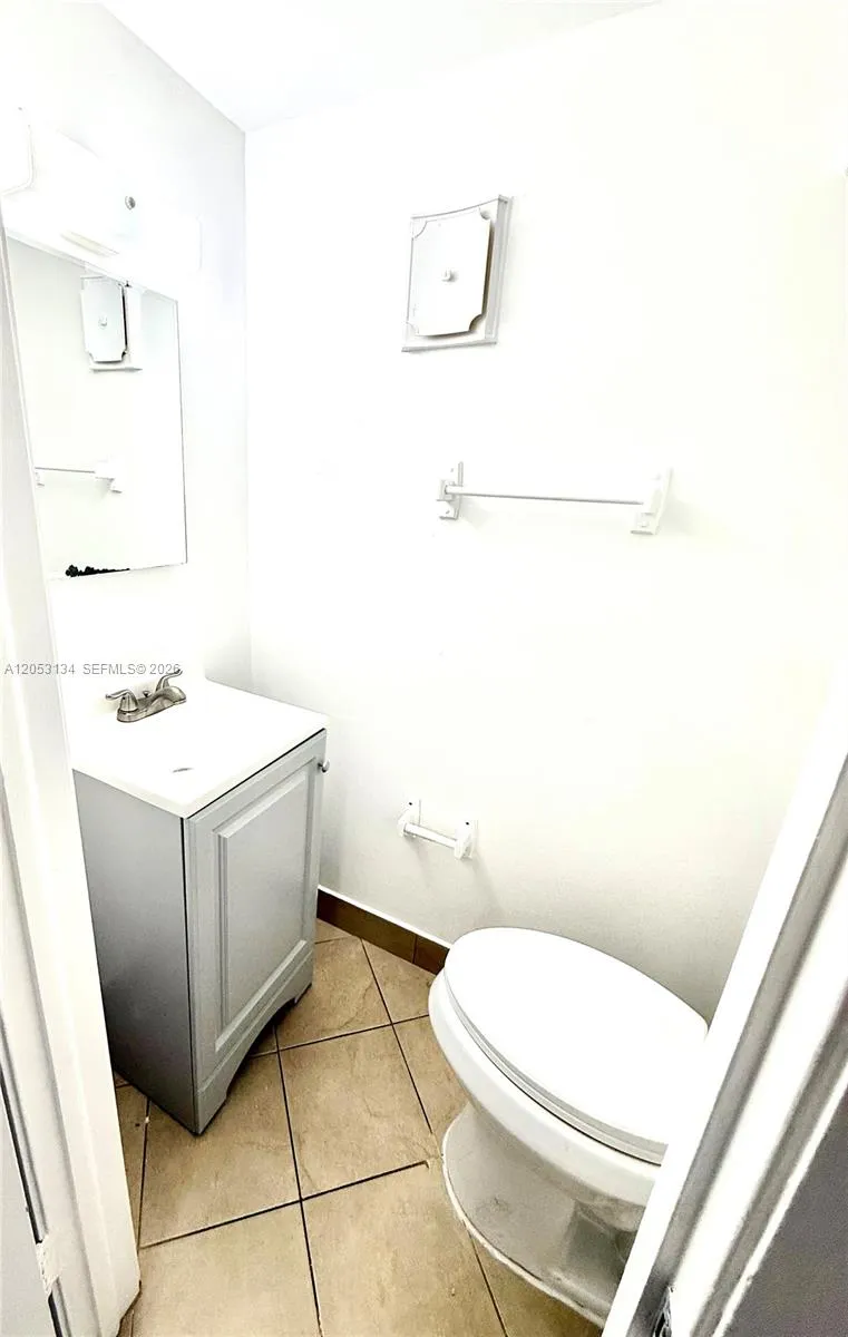 131 SW 109th Ave #L5 Sweetwater, FL 33174