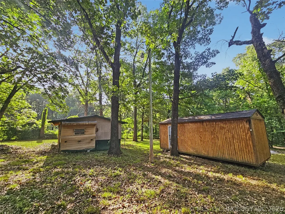 23832 E 865 ROAD Welling, OK 74471