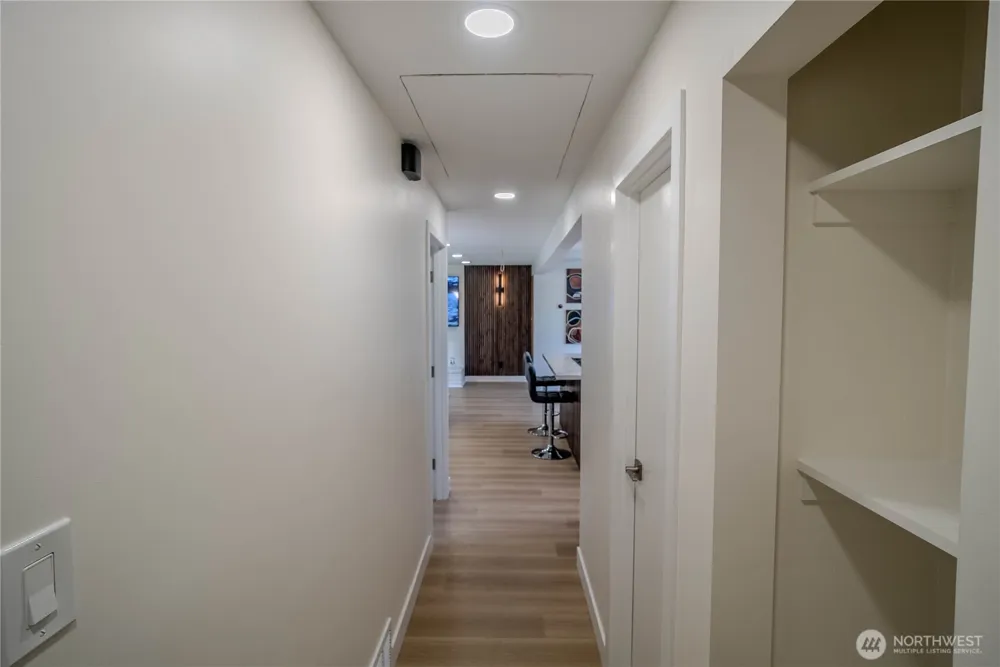 7716 S Mission Drive Seattle, WA 98178