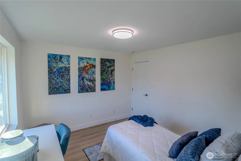 7716 S Mission Drive Seattle, WA 98178