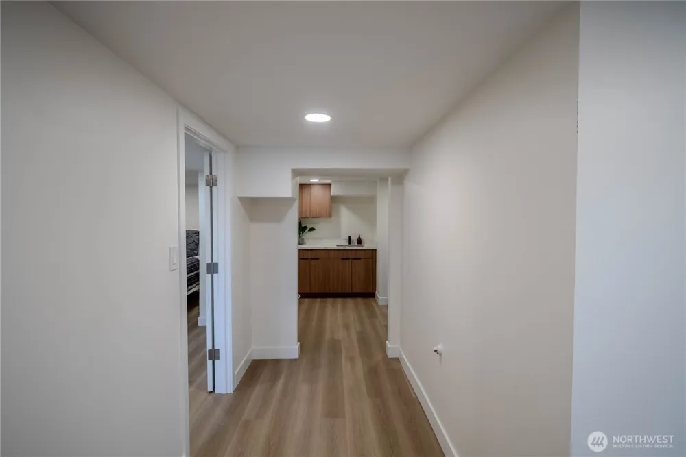 7716 S Mission Drive Seattle, WA 98178