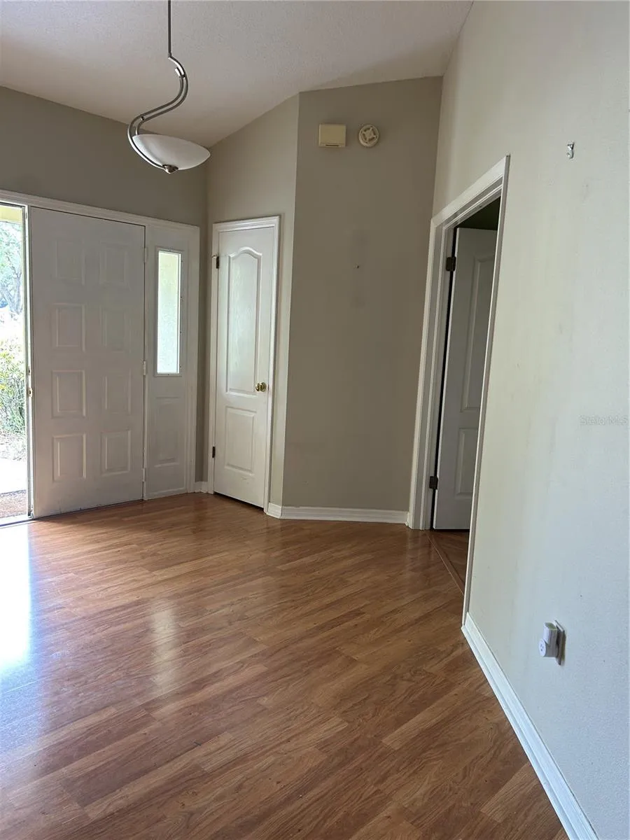 1612 GULF BEACH BOULEVARD Tarpon Springs, FL 34689