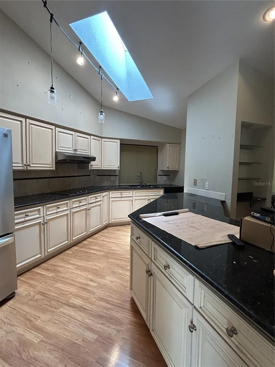 1612 GULF BEACH BOULEVARD Tarpon Springs, FL 34689