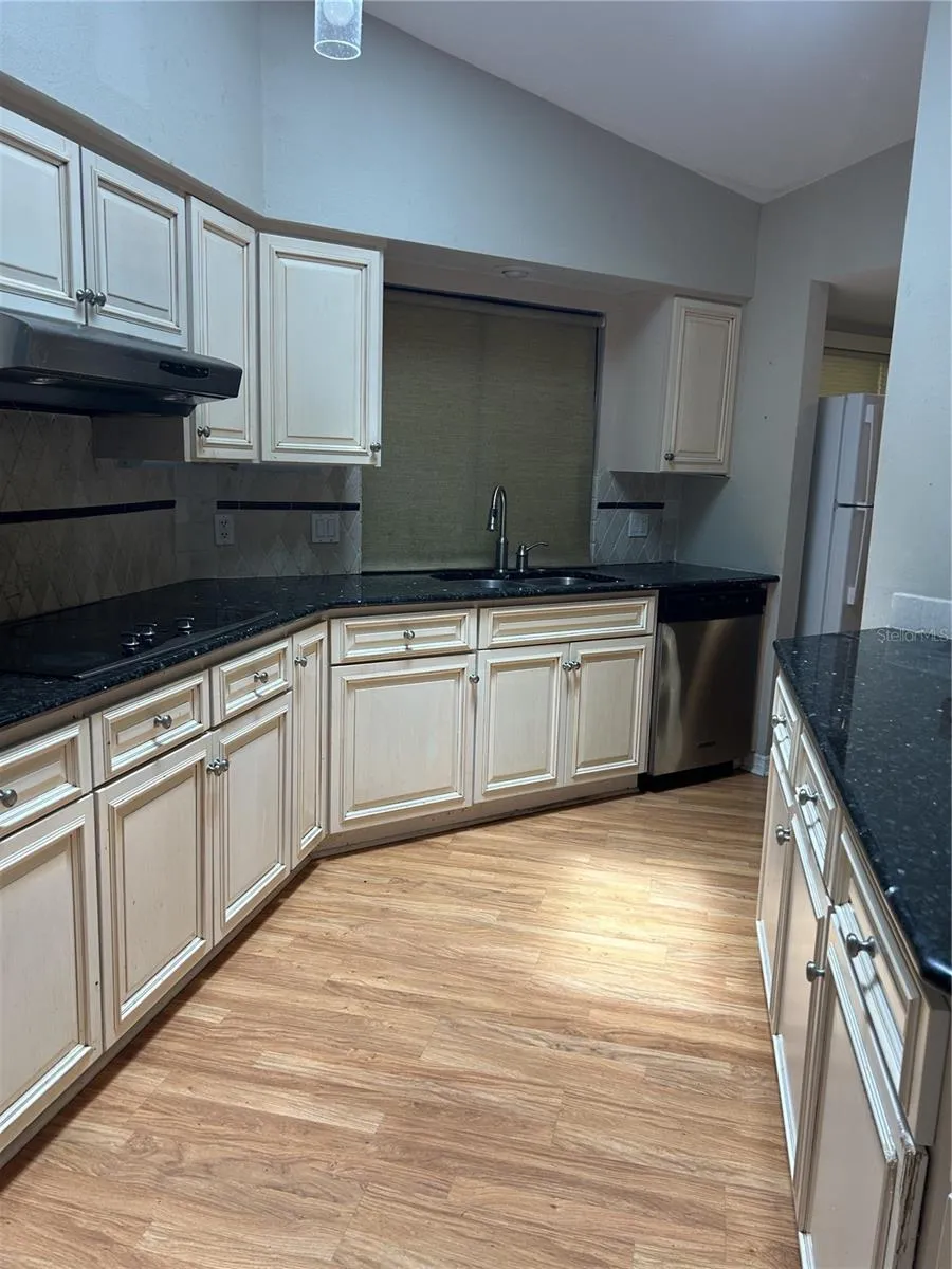 1612 GULF BEACH BOULEVARD Tarpon Springs, FL 34689