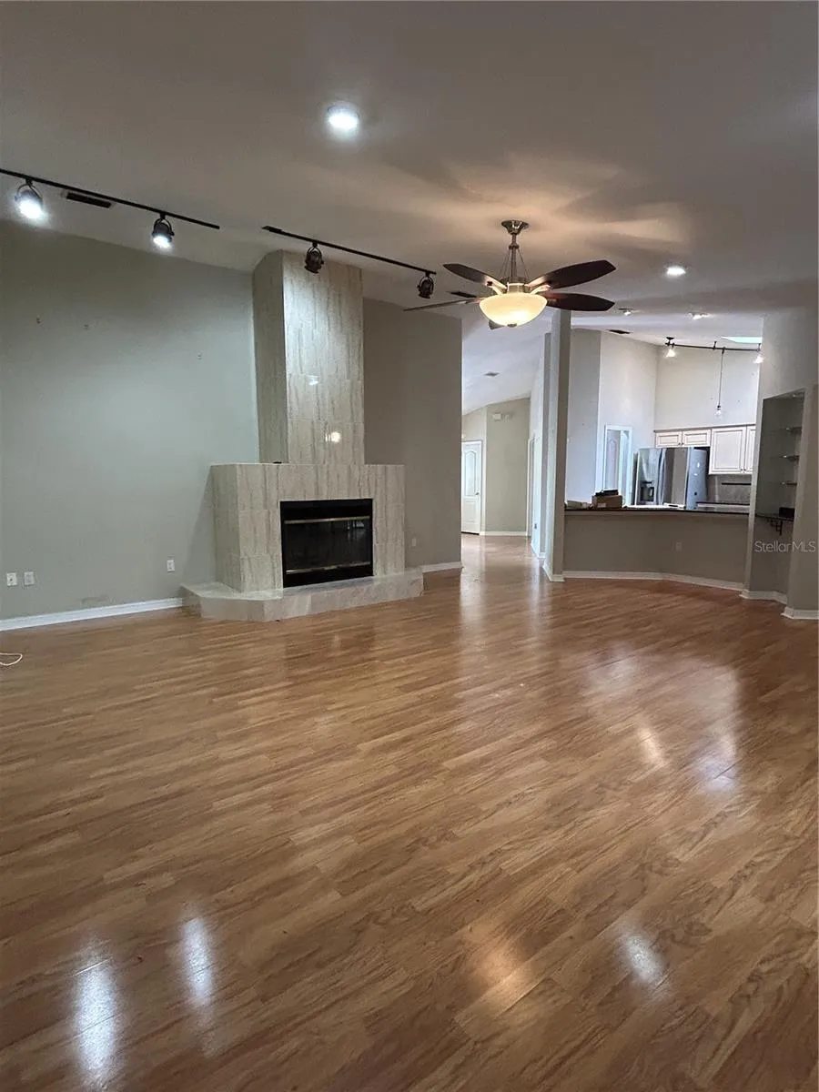 1612 GULF BEACH BOULEVARD Tarpon Springs, FL 34689