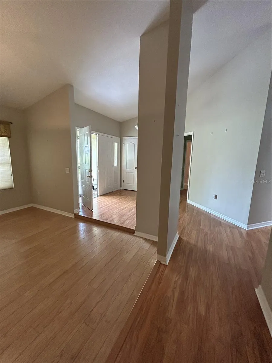1612 GULF BEACH BOULEVARD Tarpon Springs, FL 34689