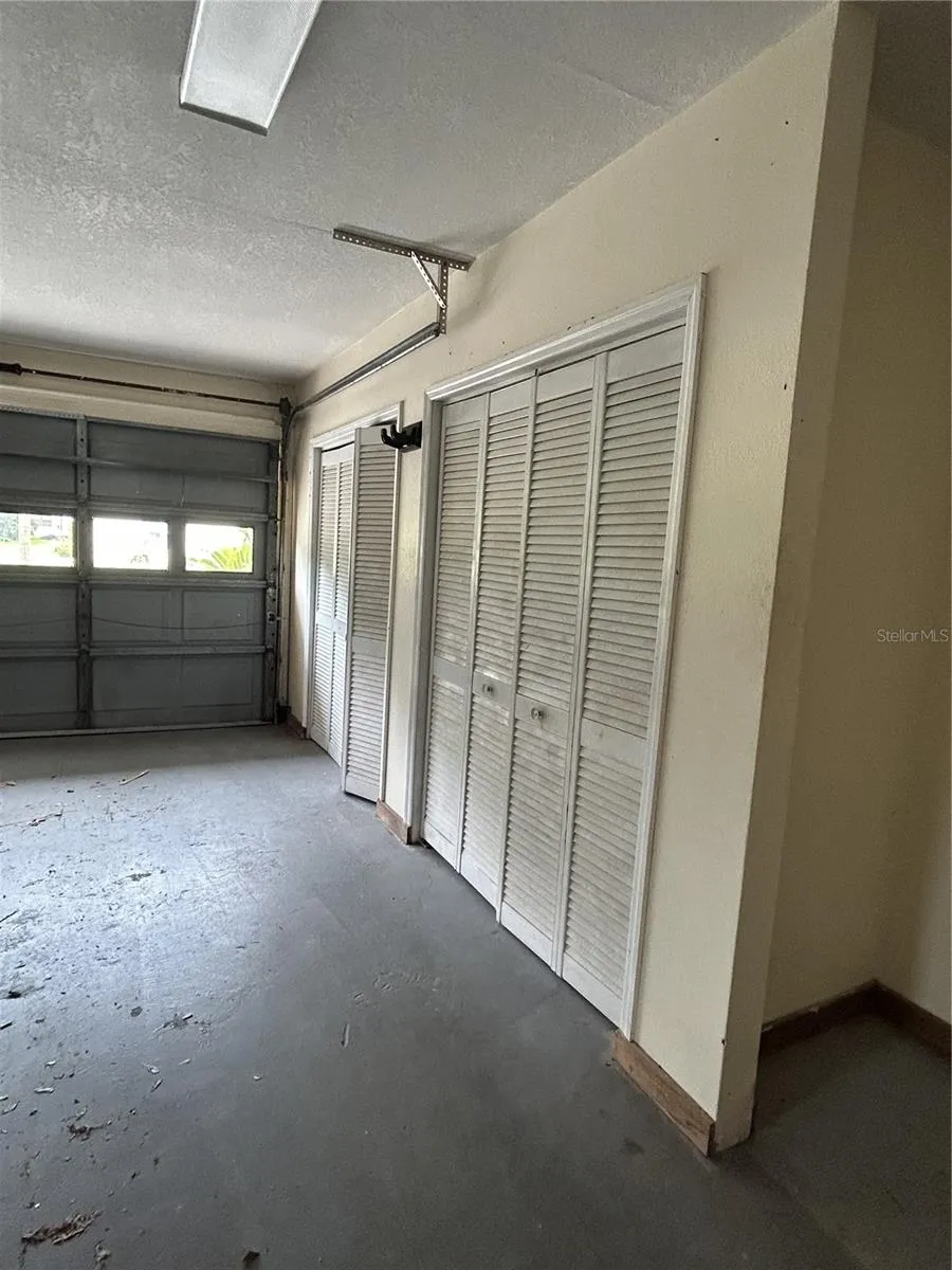 1612 GULF BEACH BOULEVARD Tarpon Springs, FL 34689