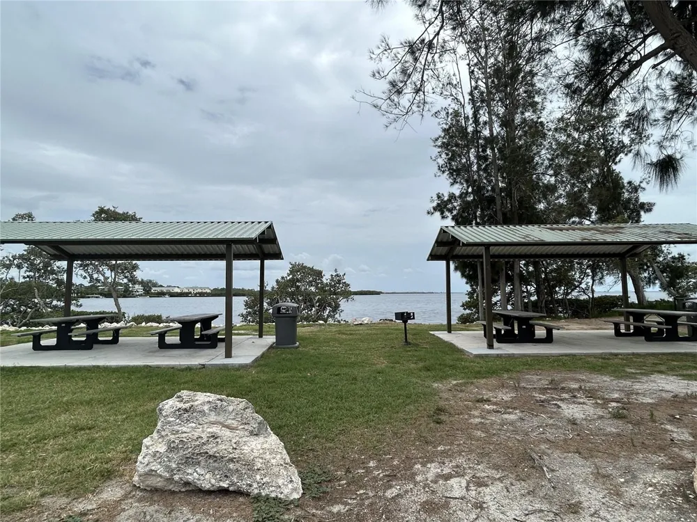 1612 GULF BEACH BOULEVARD Tarpon Springs, FL 34689