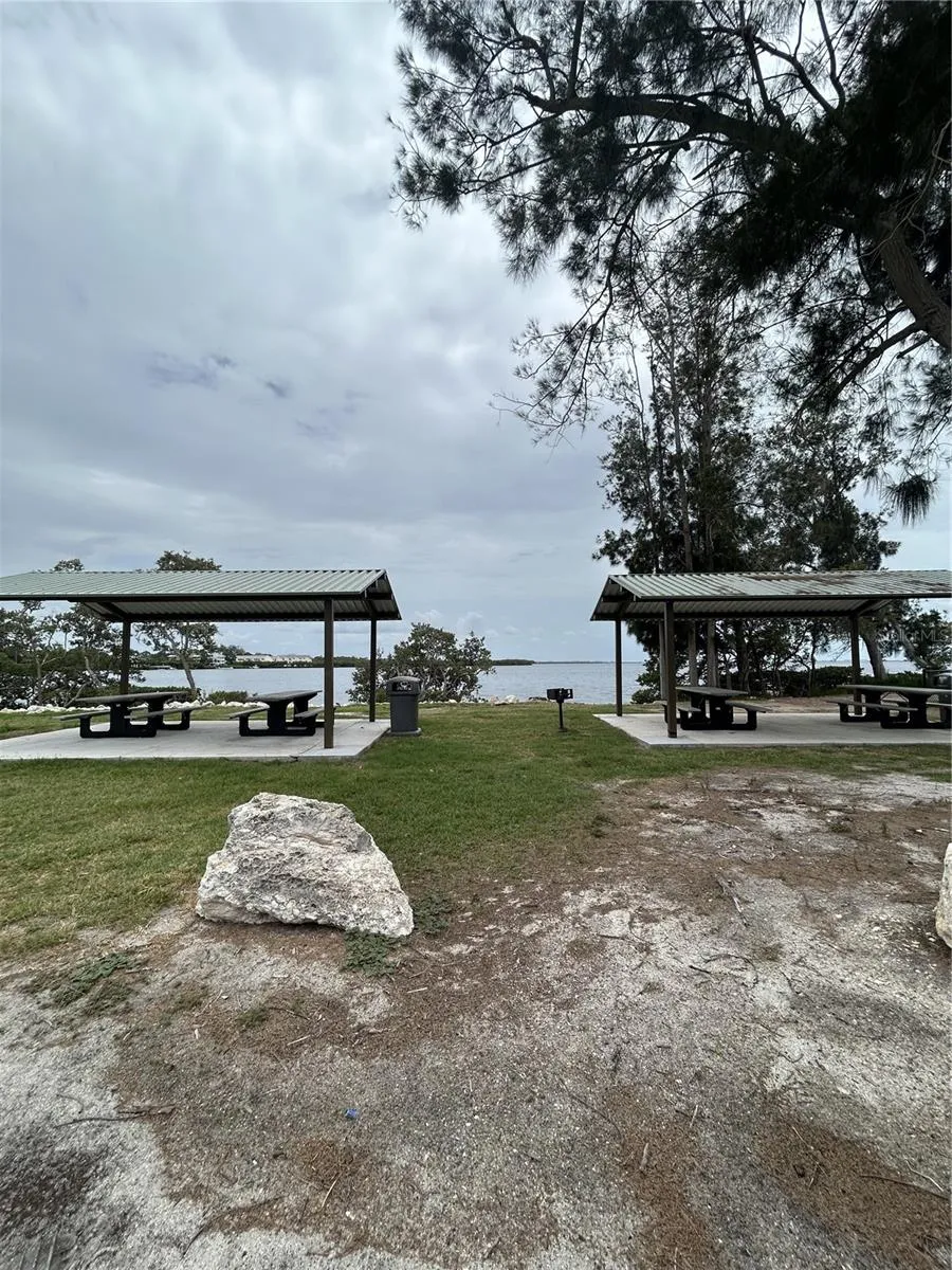 1612 GULF BEACH BOULEVARD Tarpon Springs, FL 34689