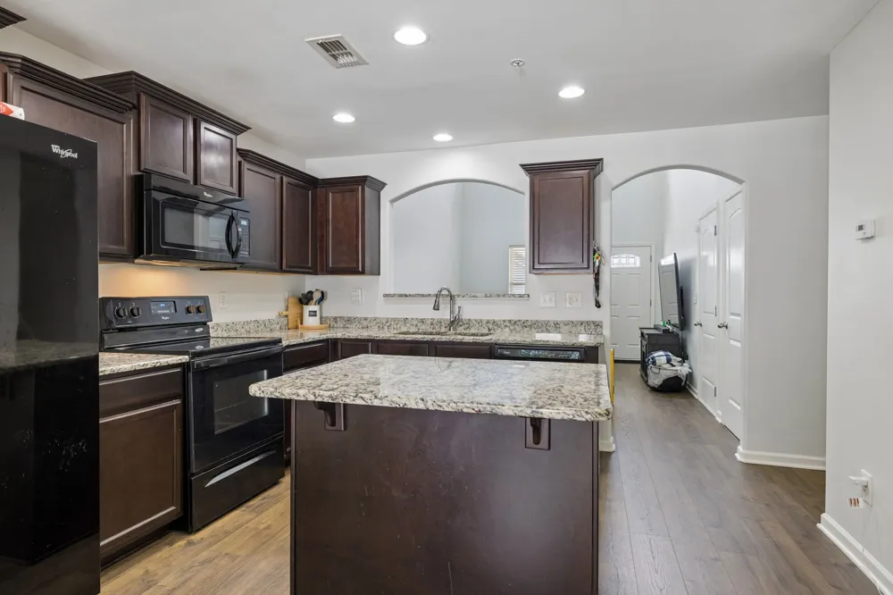 1040 Neeleys Bnd Spring Hill, TN 37174