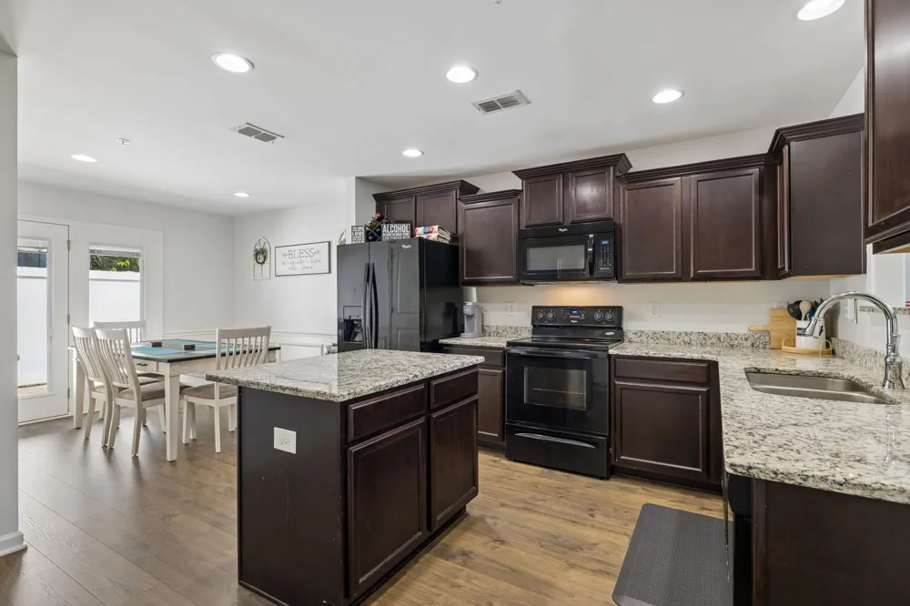 1040 Neeleys Bnd Spring Hill, TN 37174