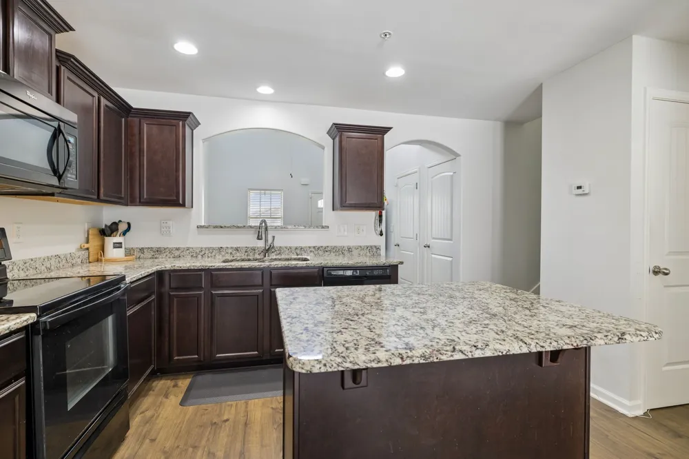 1040 Neeleys Bnd Spring Hill, TN 37174