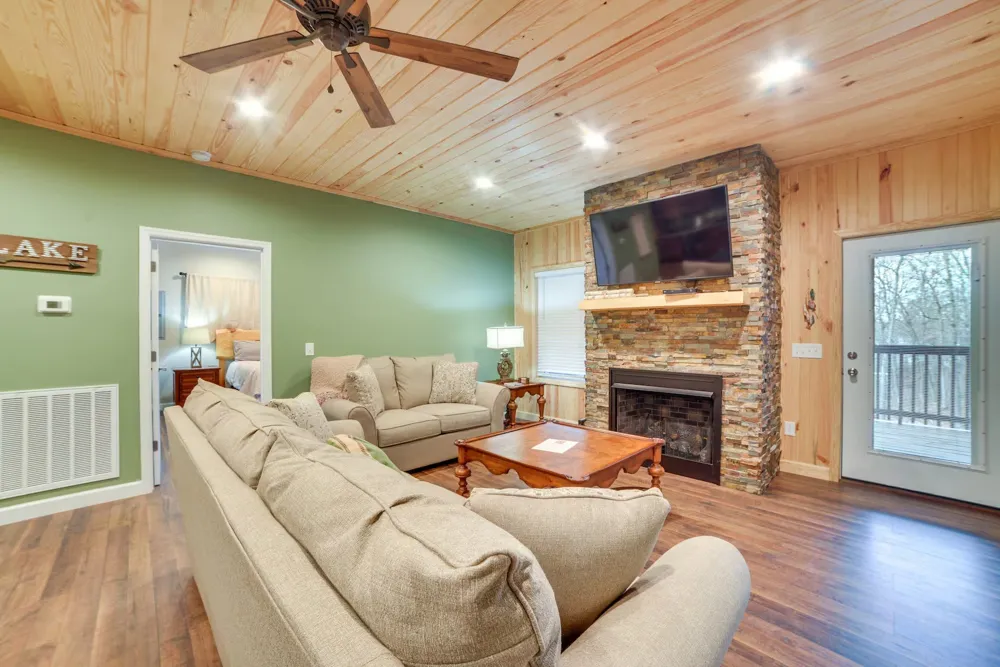 3010 Highwater Rd Waverly, TN 37185