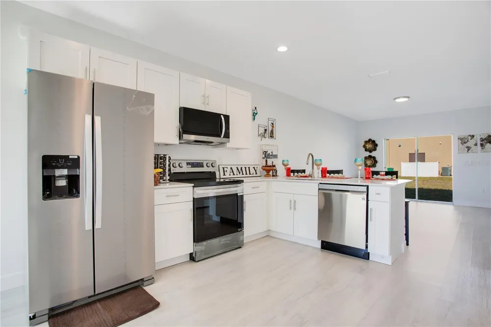10450 PENDLETON AVENUE #10452 Englewood, FL 34224