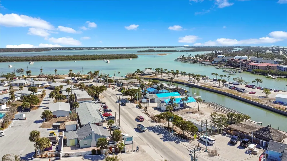10450 PENDLETON AVENUE #10452 Englewood, FL 34224