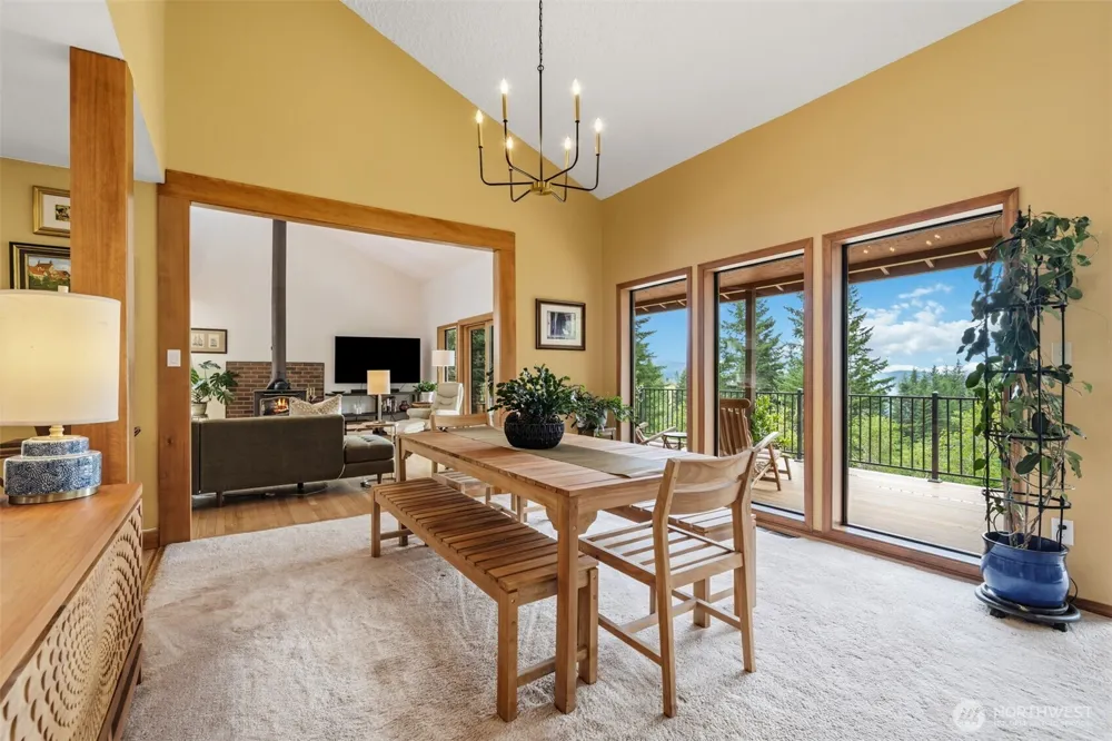15317 NE Winsor Drive Brush Prairie, WA 98606
