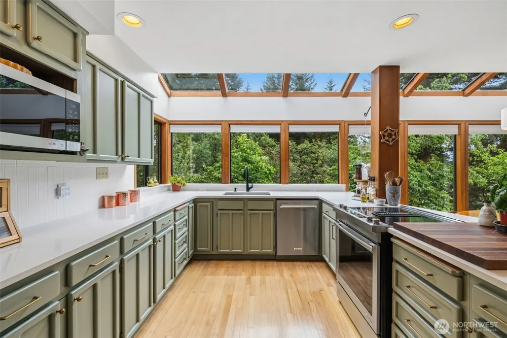 15317 NE Winsor Drive Brush Prairie, WA 98606