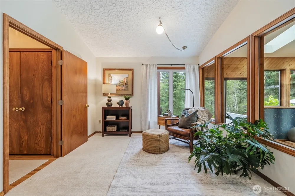 15317 NE Winsor Drive Brush Prairie, WA 98606