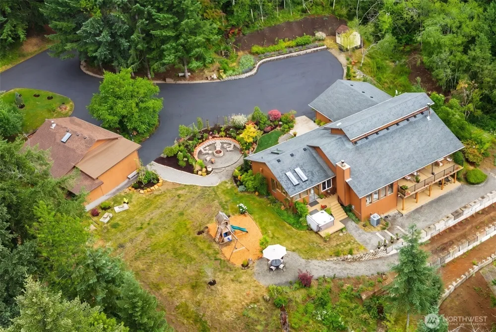 15317 NE Winsor Drive Brush Prairie, WA 98606