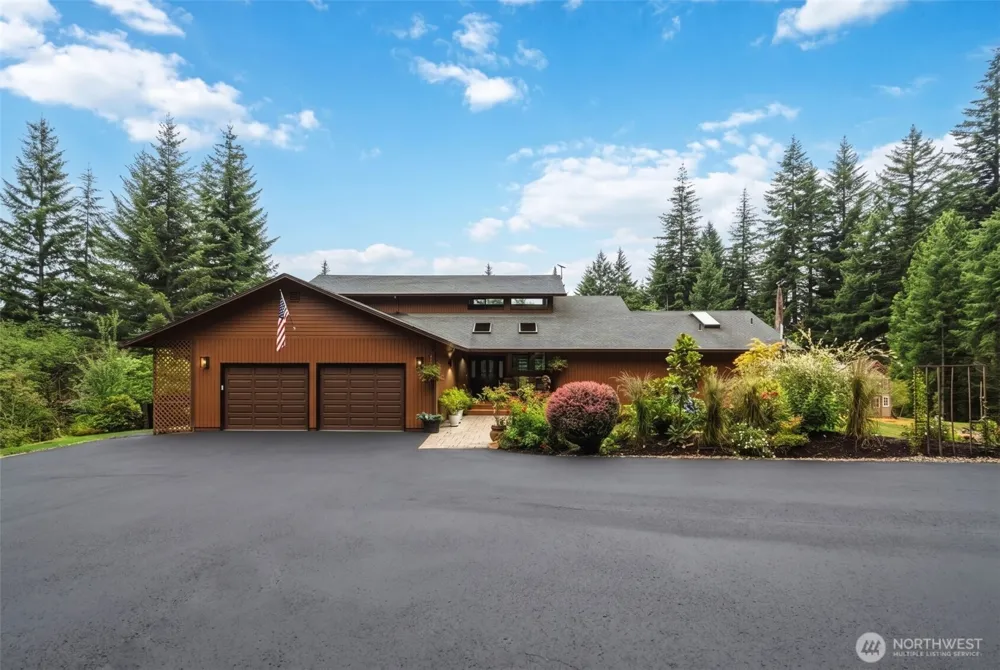 15317 NE Winsor Drive Brush Prairie, WA 98606