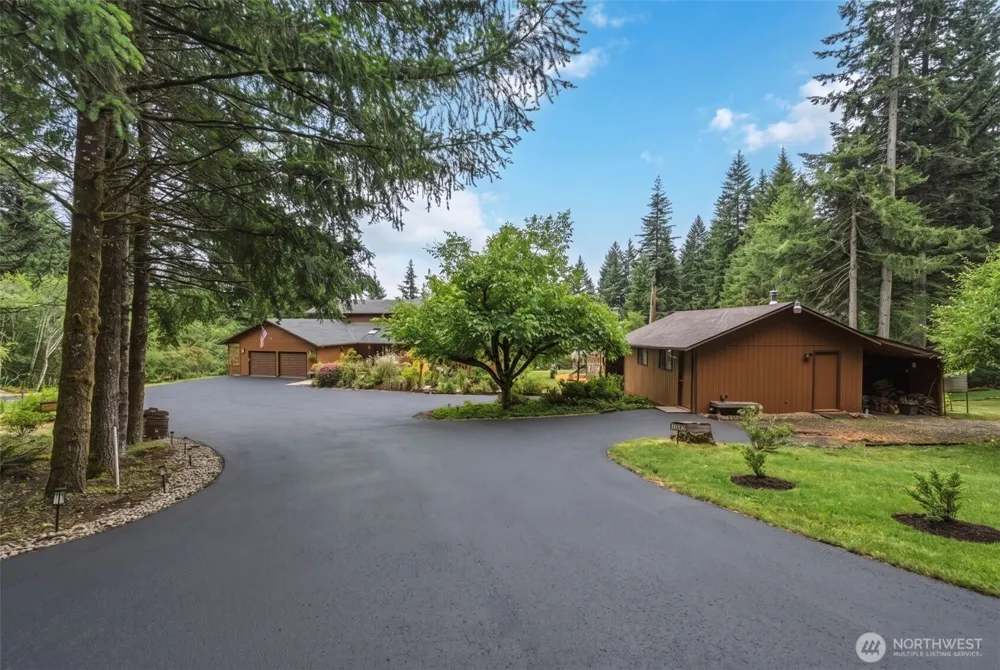 15317 NE Winsor Drive Brush Prairie, WA 98606