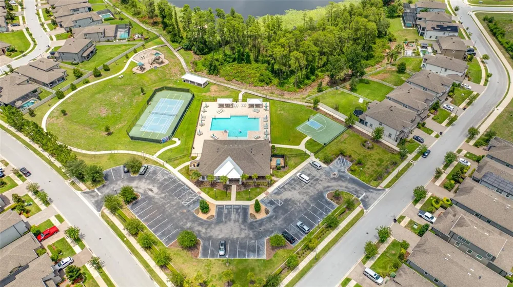 19382 LONG LAKE RANCH BOULEVARD Lutz, FL 33558