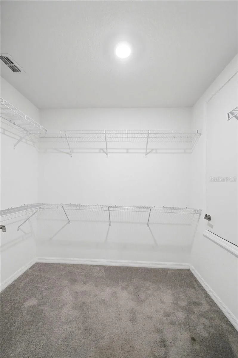 4316 TROTTERS WAY Lakeland, FL 33801