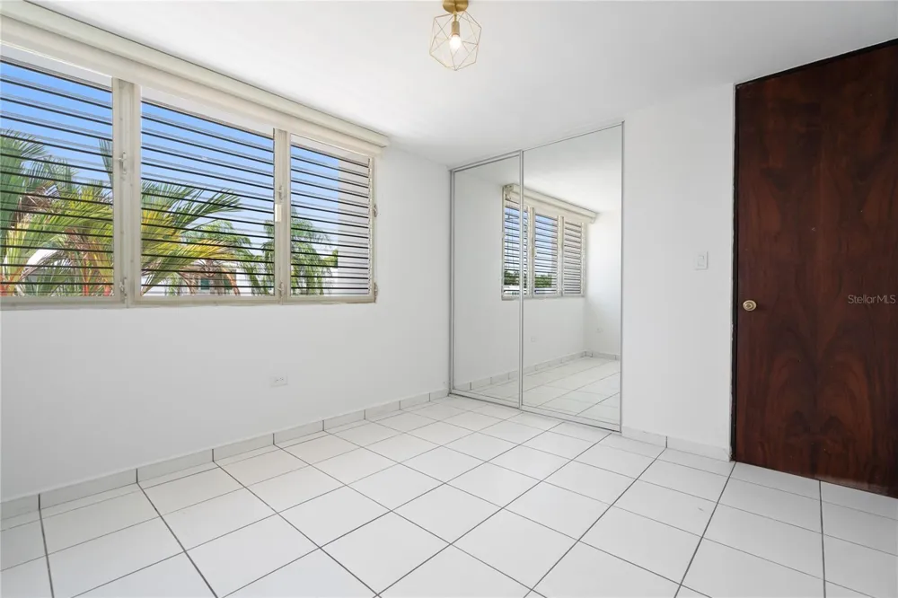 G7 SICILIA Guaynabo, PR 00966