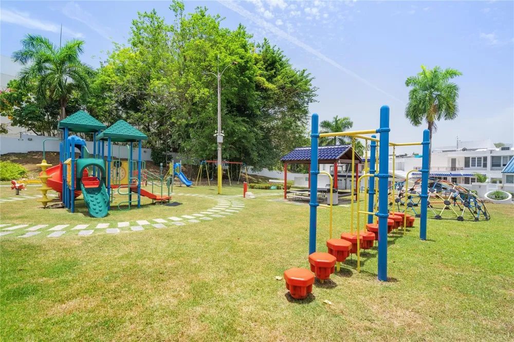 G7 SICILIA Guaynabo, PR 00966