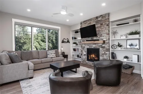 400 Baker Drive #TE-204